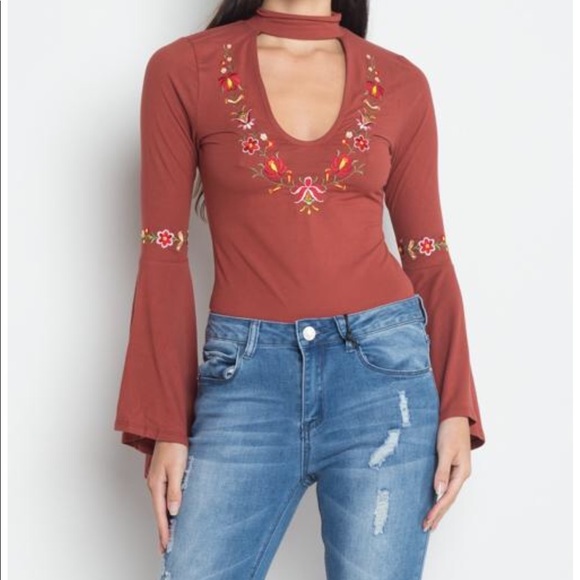 Floral V-Neck Choker Bodysuit - Picture 2 of 4